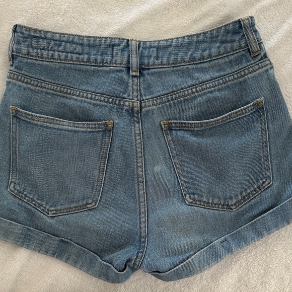 Bullhead Blue Jean Shorts with Patterned Accent - Picture 6 of 6